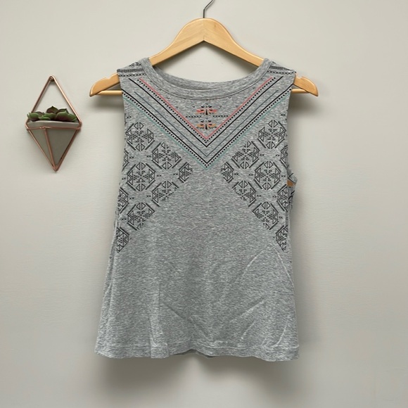 🌷5/$20🌷 Roxy Tank Top - Picture 1 of 7